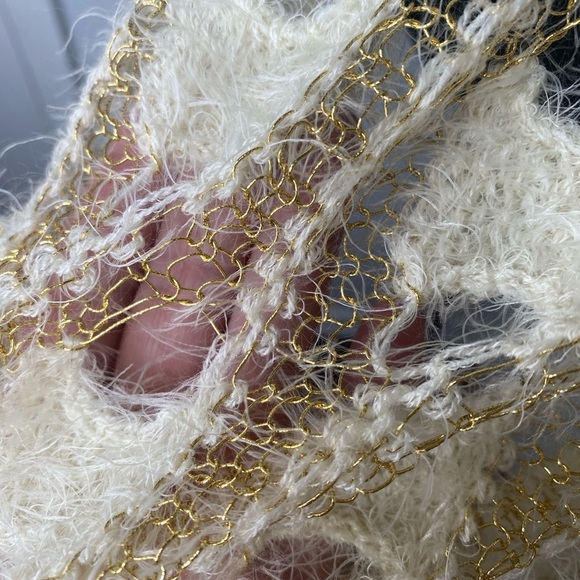 Tasha Nordstrom Cream and Brown Geometric Shrug - Picture 6 of 7